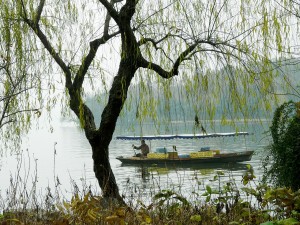 lake-219099_1280